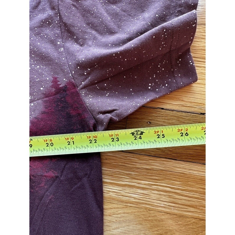 Kith T Shirt Horses Mountains Burgundy Red 100% Cotton Rare Size Men’s M Graphic - Picture 8 of 9